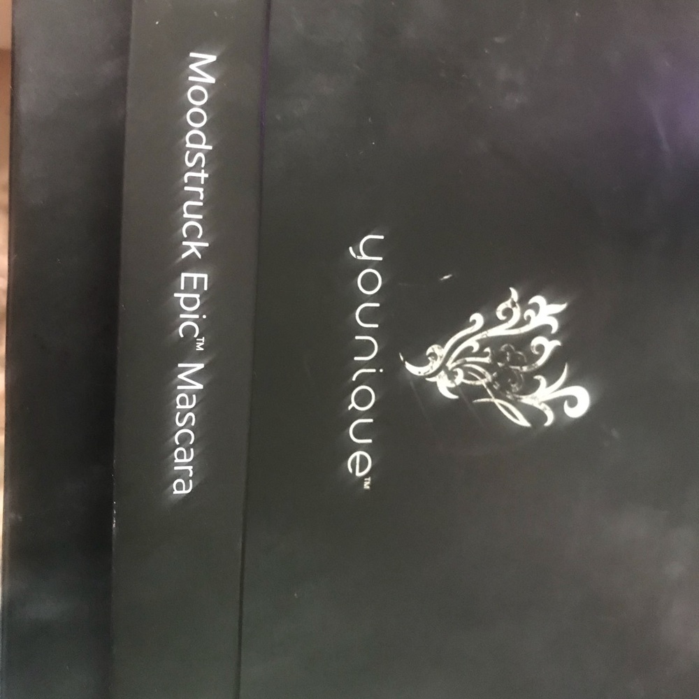 Younique Waterproof black mascara